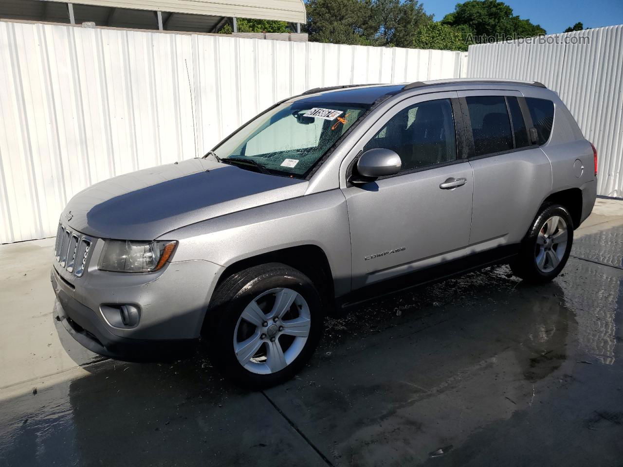 2016 Jeep Compass Latitude Silver vin: 1C4NJCEA7GD609059