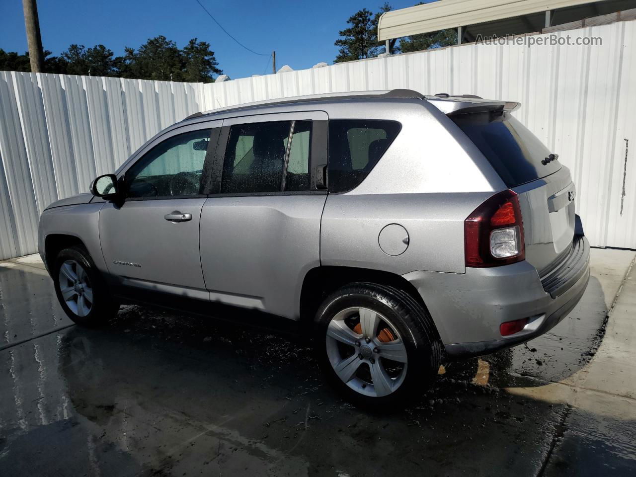 2016 Jeep Compass Latitude Silver vin: 1C4NJCEA7GD609059