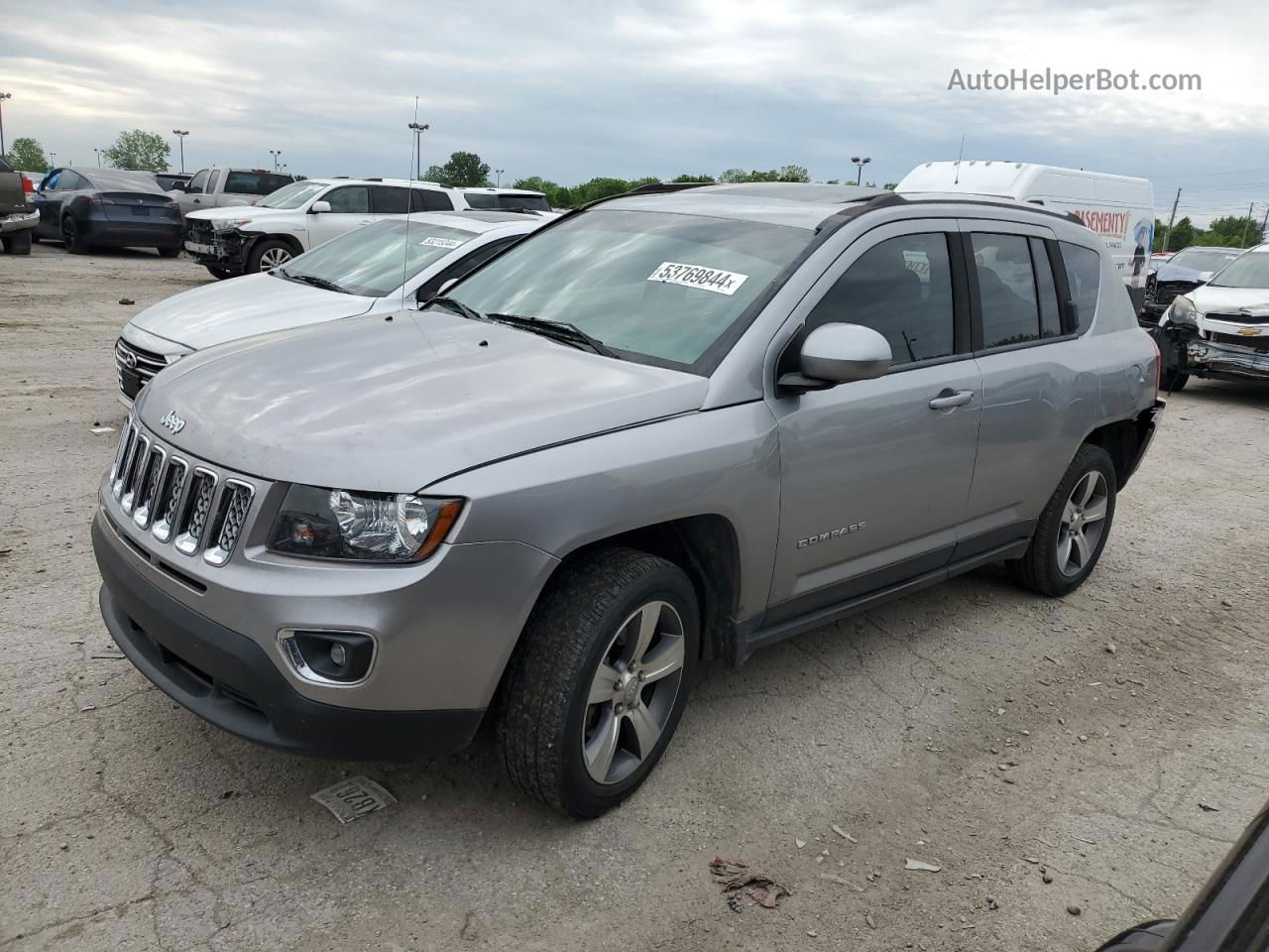 2016 Jeep Compass Latitude Silver vin: 1C4NJCEA7GD720145