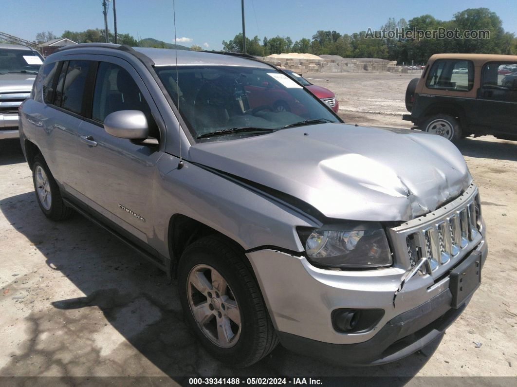 2016 Jeep Compass Latitude Silver vin: 1C4NJCEA7GD737978