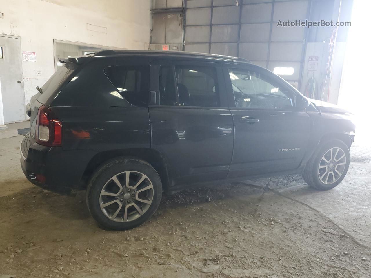 2016 Jeep Compass Latitude Black vin: 1C4NJCEA8GD547560