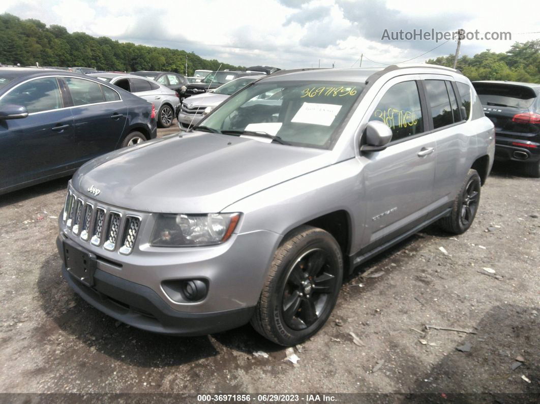 2016 Jeep Compass Latitude Gray vin: 1C4NJCEA8GD648100