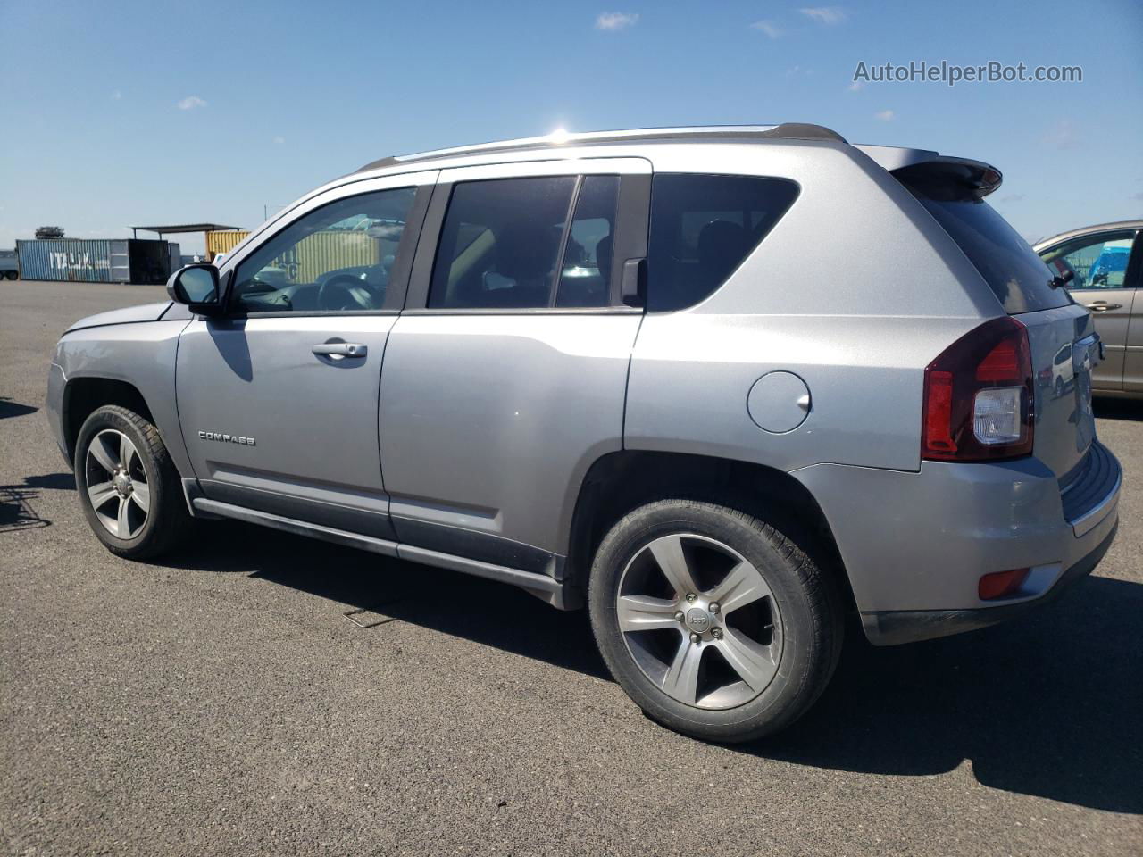 2016 Jeep Compass Latitude Silver vin: 1C4NJCEA8GD752201