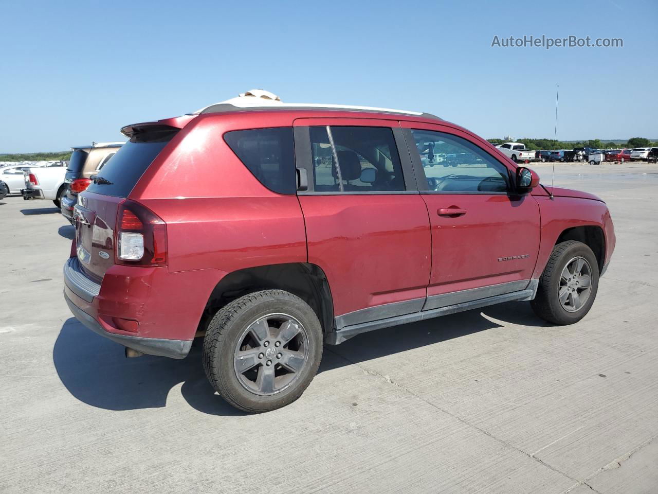 2016 Jeep Compass Latitude Темно-бордовый vin: 1C4NJCEA8GD773775