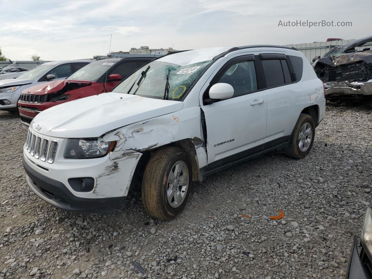 2016 Jeep Compass Latitude Белый vin: 1C4NJCEA9GD666489