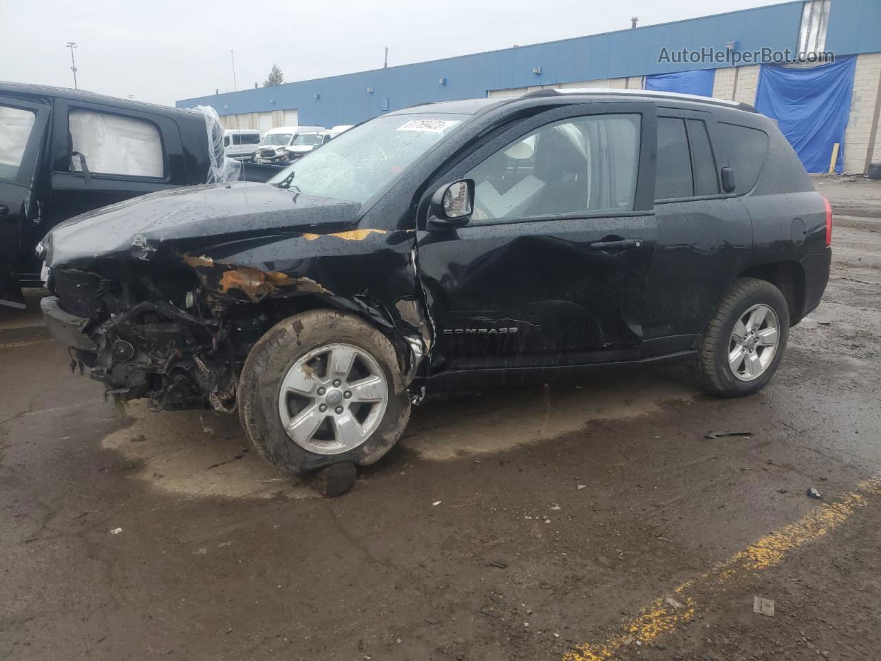 2013 Jeep Compass Latitude Black vin: 1C4NJCEAXDD255405