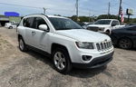 2016 Jeep Compass Latitude White vin: 1C4NJCEAXGD633484