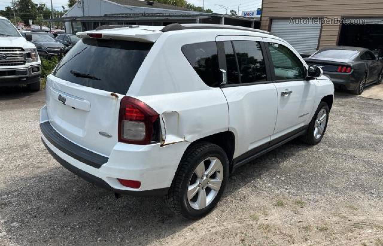 2016 Jeep Compass Latitude White vin: 1C4NJCEAXGD633484