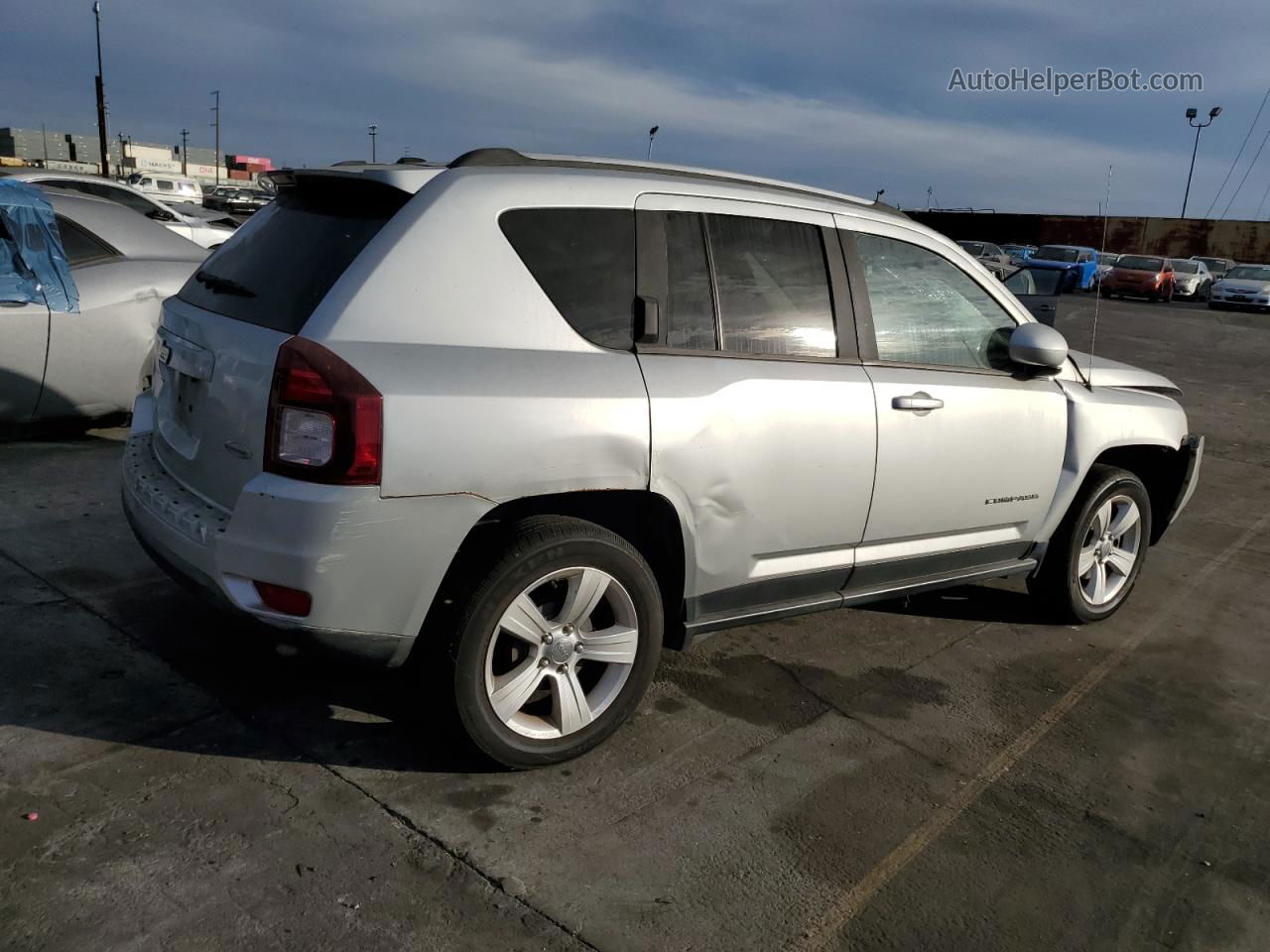 2014 Jeep Compass Latitude Silver vin: 1C4NJCEB1ED507892