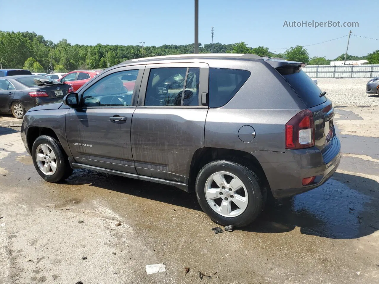 2016 Jeep Compass Latitude Gray vin: 1C4NJCEB2GD656685