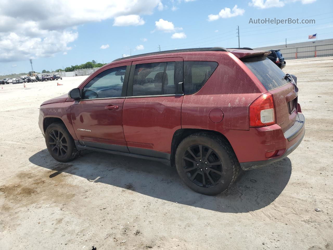 2013 Jeep Compass Latitude Burgundy vin: 1C4NJCEB3DD218494