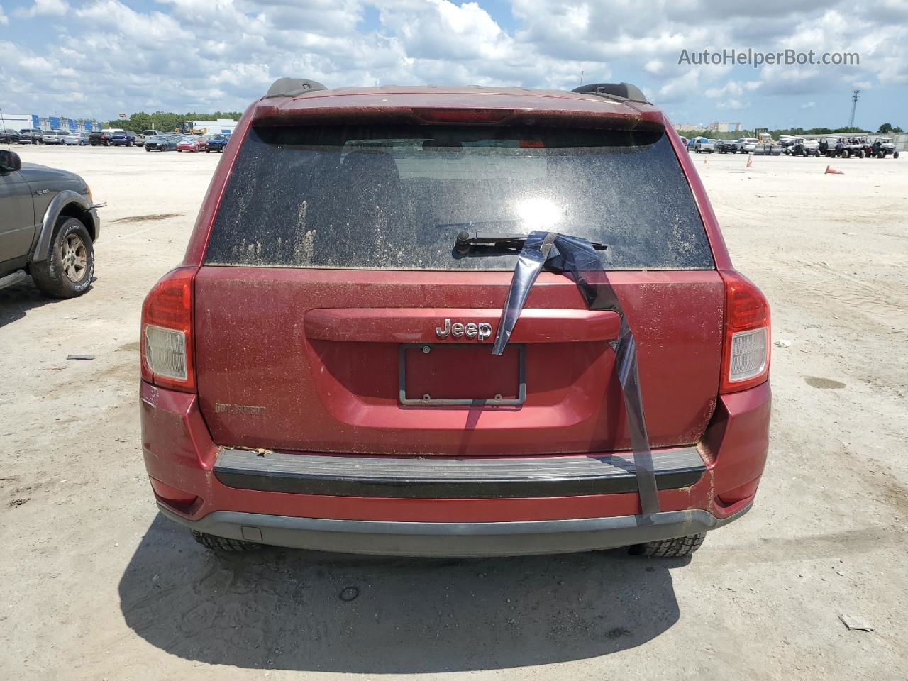 2013 Jeep Compass Latitude Burgundy vin: 1C4NJCEB3DD218494