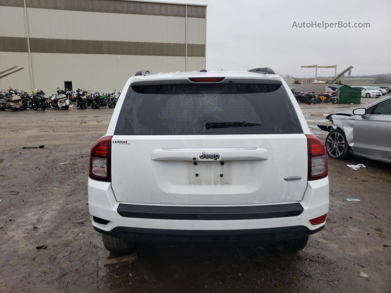 2014 Jeep Compass Latitude White vin: 1C4NJCEB7ED864820