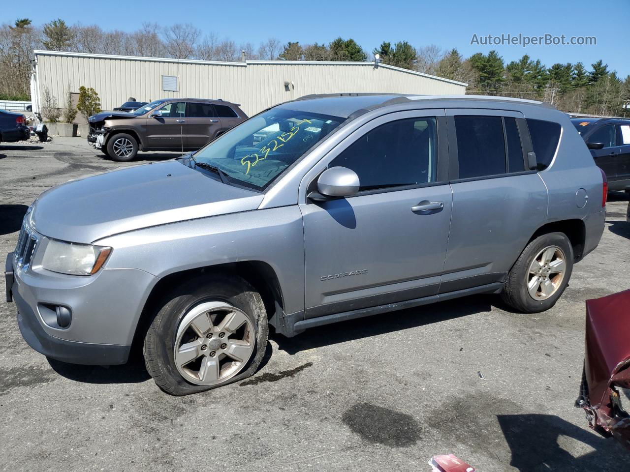 2016 Jeep Compass Latitude Silver vin: 1C4NJCEB7GD669271