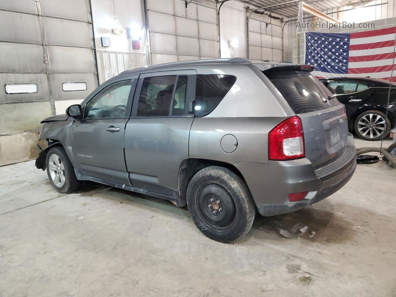 2013 Jeep Compass Latitude Gray vin: 1C4NJCEB8DD102594