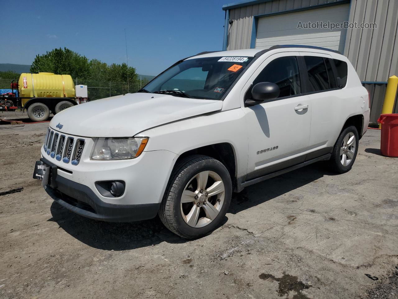 2013 Jeep Compass Sport White vin: 1C4NJDBB0DD245453