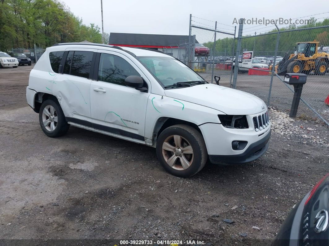 2016 Jeep Compass Sport White vin: 1C4NJDBB5GD631029