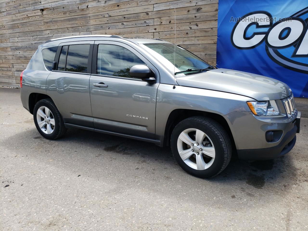 2013 Jeep Compass Latitude Tan vin: 1C4NJDEB0DD280263