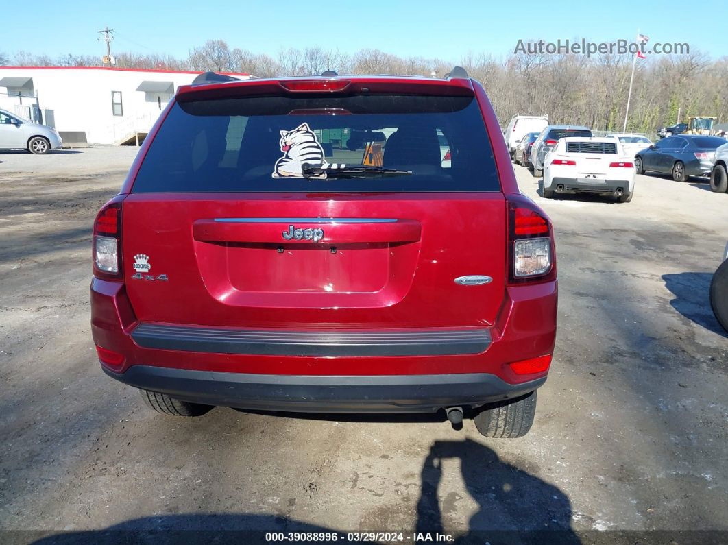 2016 Jeep Compass Latitude Burgundy vin: 1C4NJDEB0GD687102