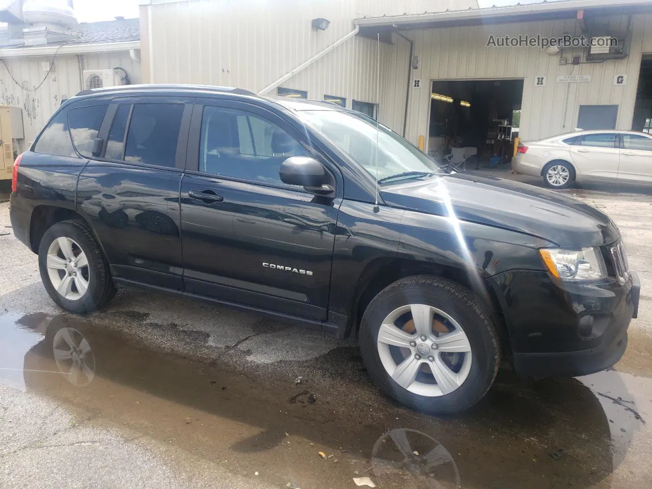 2013 Jeep Compass Latitude Green vin: 1C4NJDEB1DD190264