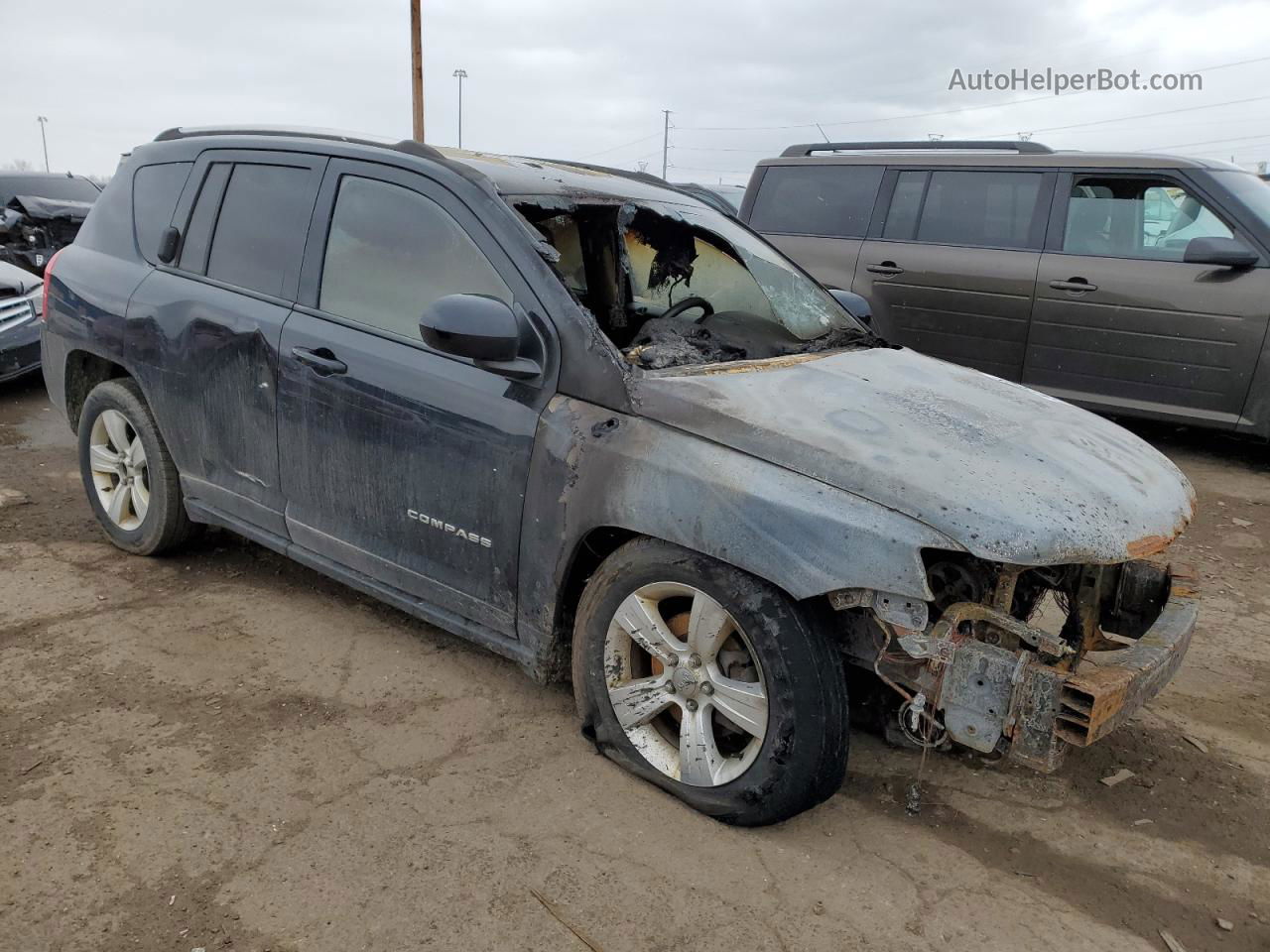 2014 Jeep Compass Latitude Burn vin: 1C4NJDEB1ED641517