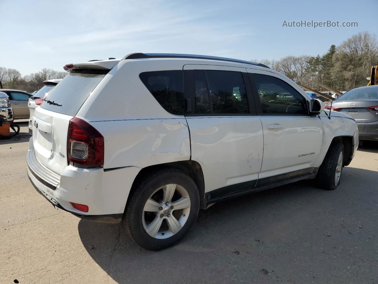 2014 Jeep Compass Latitude White vin: 1C4NJDEB1ED852796