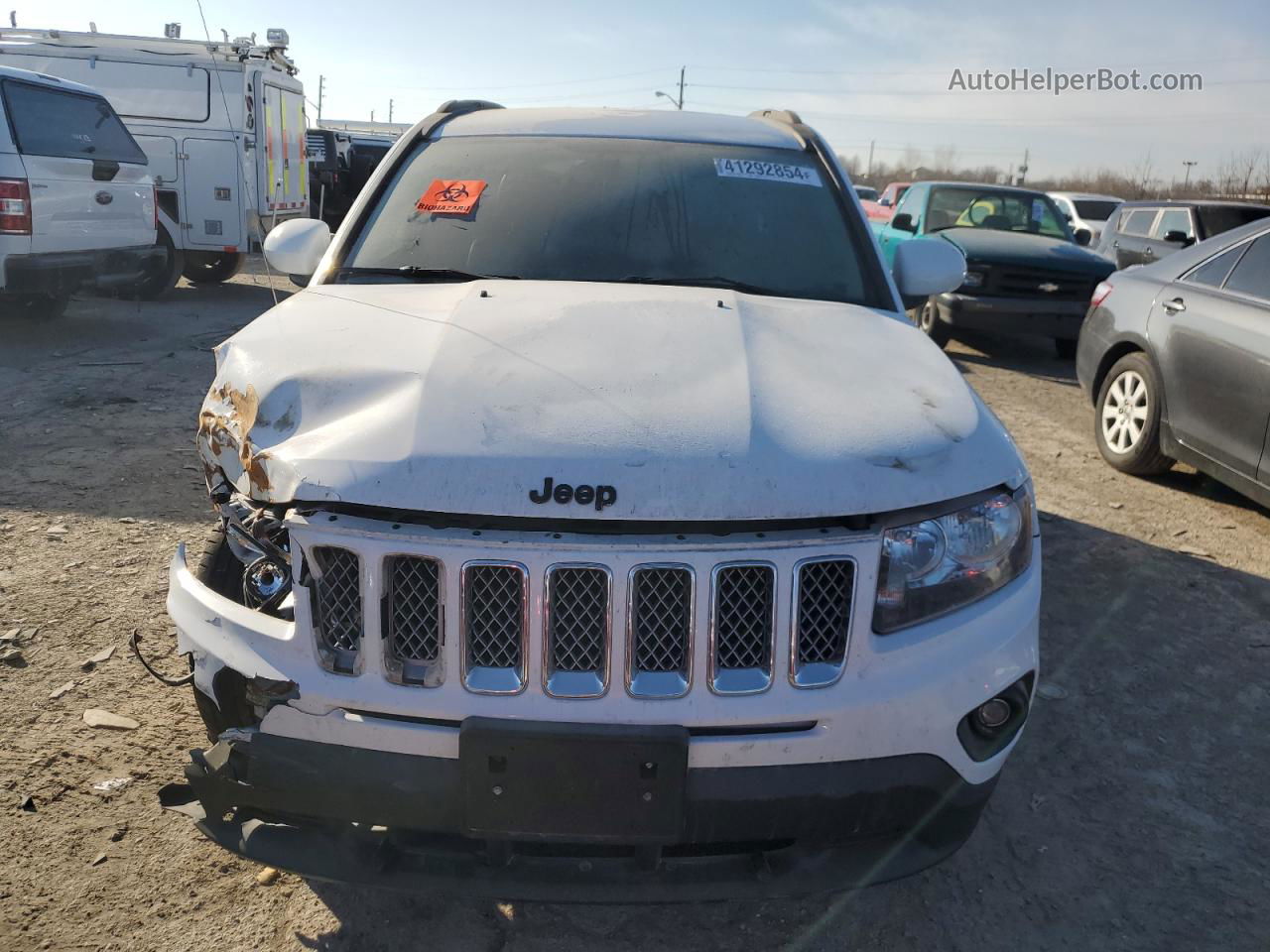 2016 Jeep Compass Latitude White vin: 1C4NJDEB1GD586988