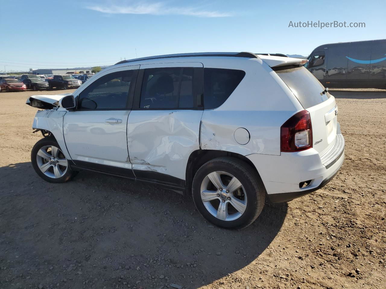 2016 Jeep Compass Latitude White vin: 1C4NJDEB1GD781411