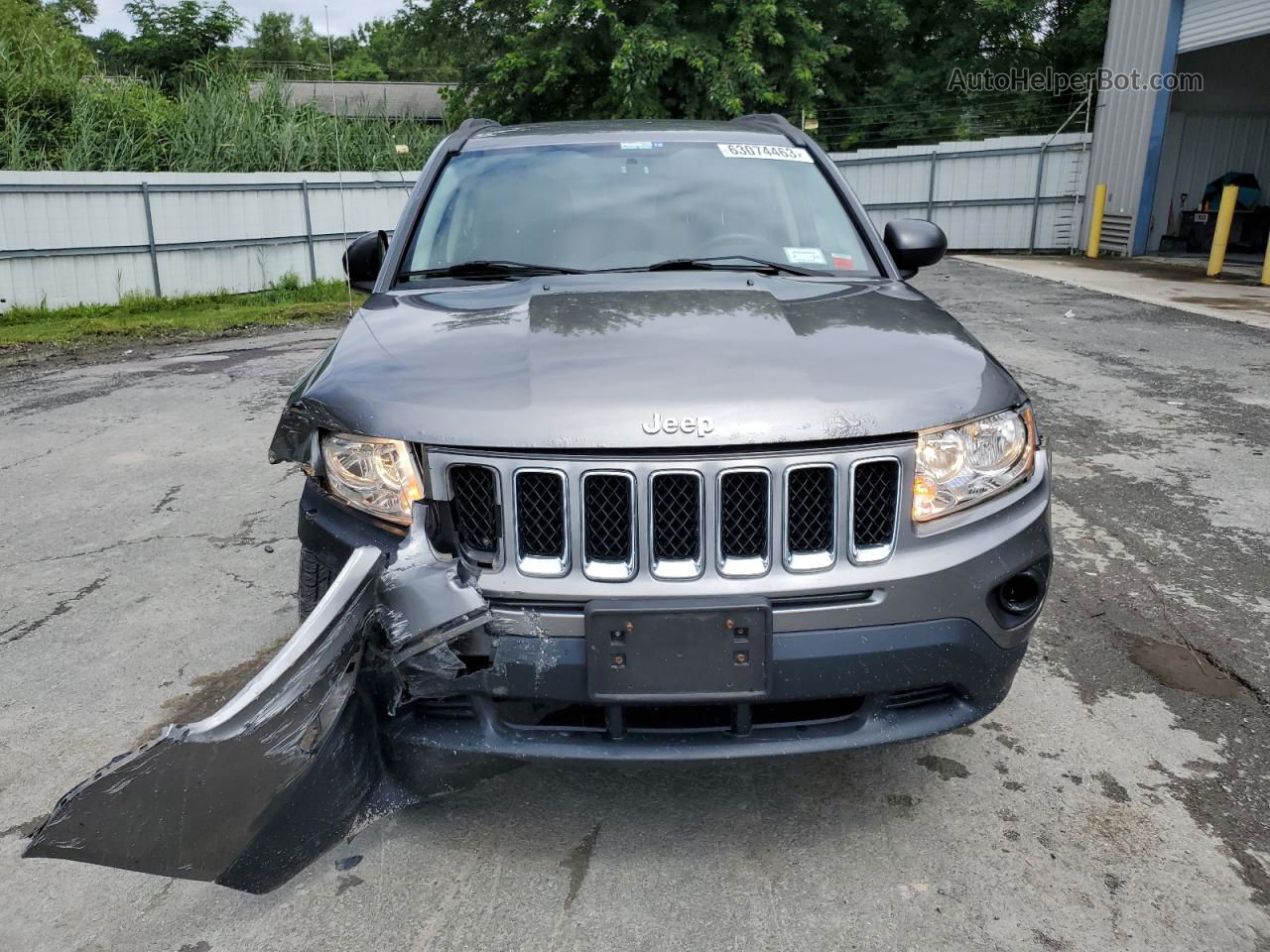 2013 Jeep Compass Latitude Gray vin: 1C4NJDEB2DD207718