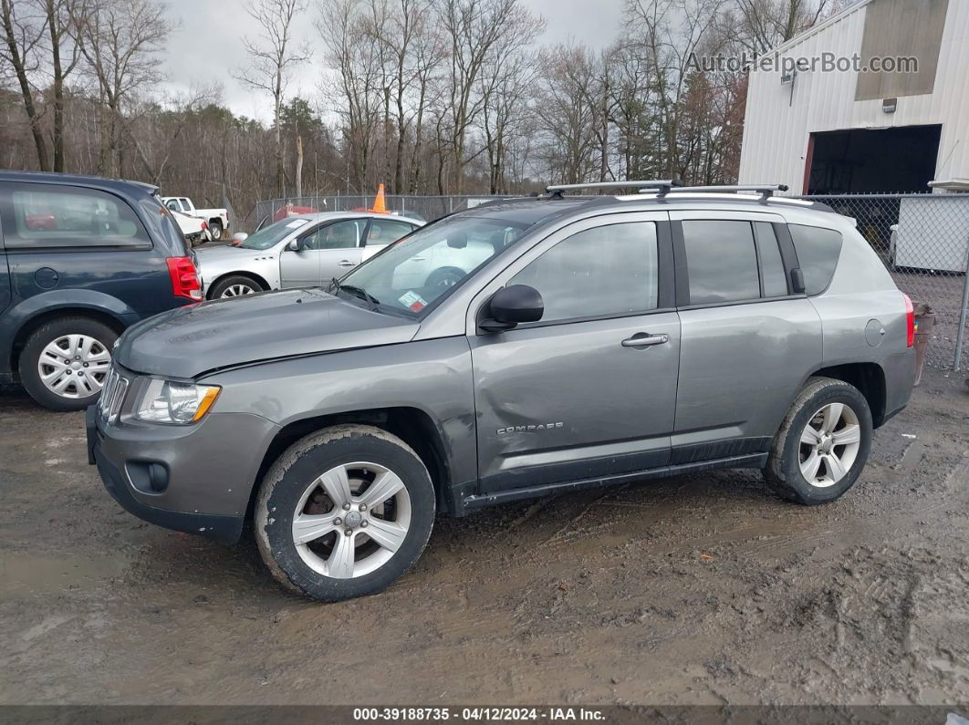 2013 Jeep Compass Latitude Gray vin: 1C4NJDEB2DD222333