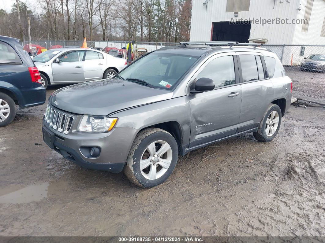 2013 Jeep Compass Latitude Gray vin: 1C4NJDEB2DD222333