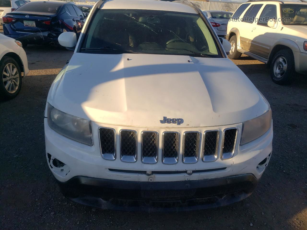 2014 Jeep Compass Latitude White vin: 1C4NJDEB2ED885905