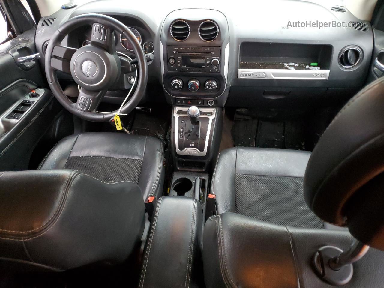 2014 Jeep Compass Latitude Серебряный vin: 1C4NJDEB2ED892062