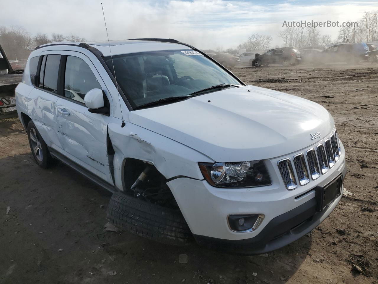 2016 Jeep Compass Latitude Белый vin: 1C4NJDEB2GD745565