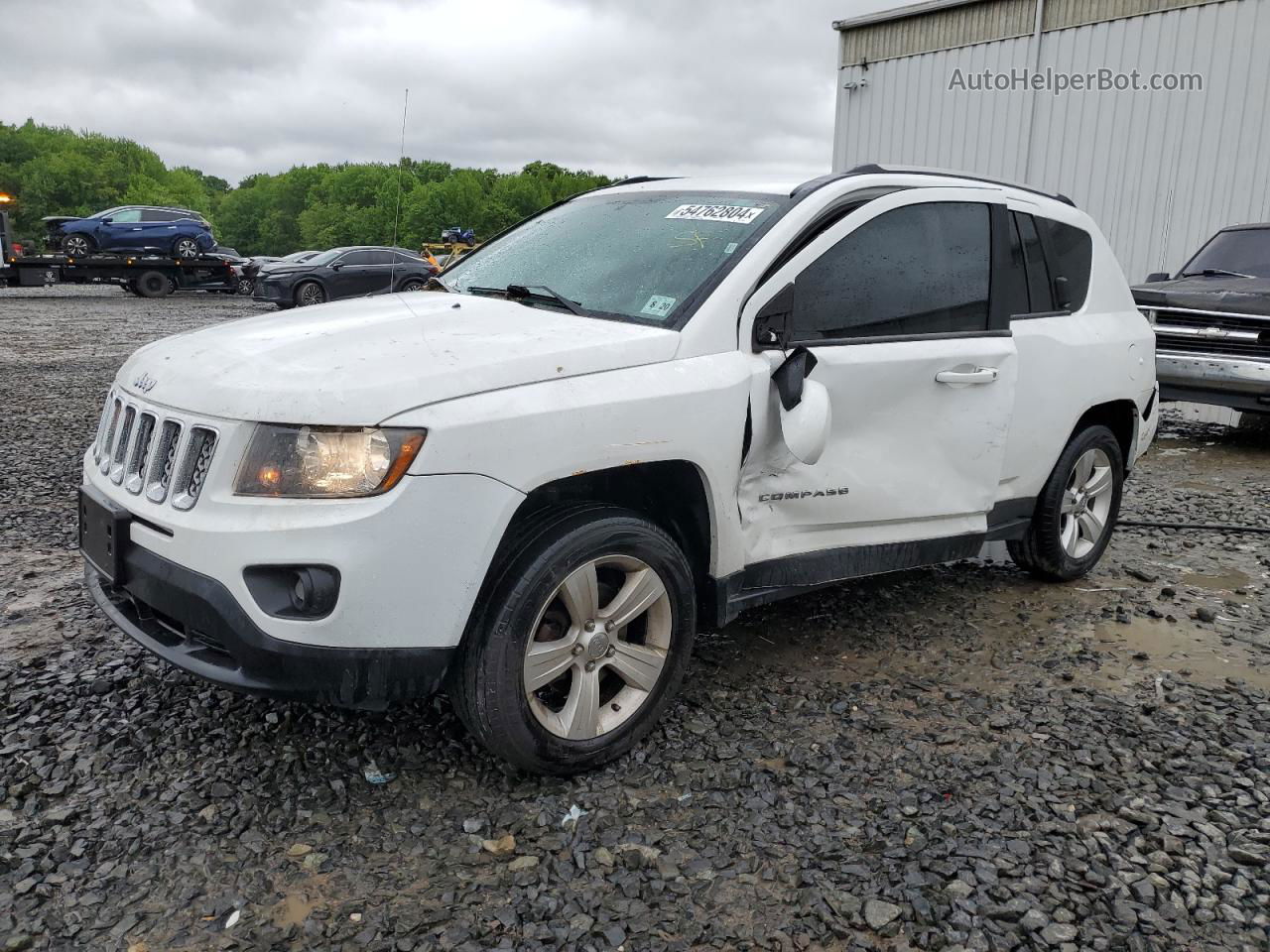 2014 Jeep Compass Latitude White vin: 1C4NJDEB3ED510461