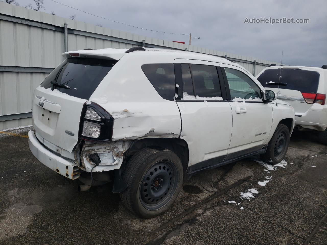 2014 Jeep Compass Latitude White vin: 1C4NJDEB3ED788549