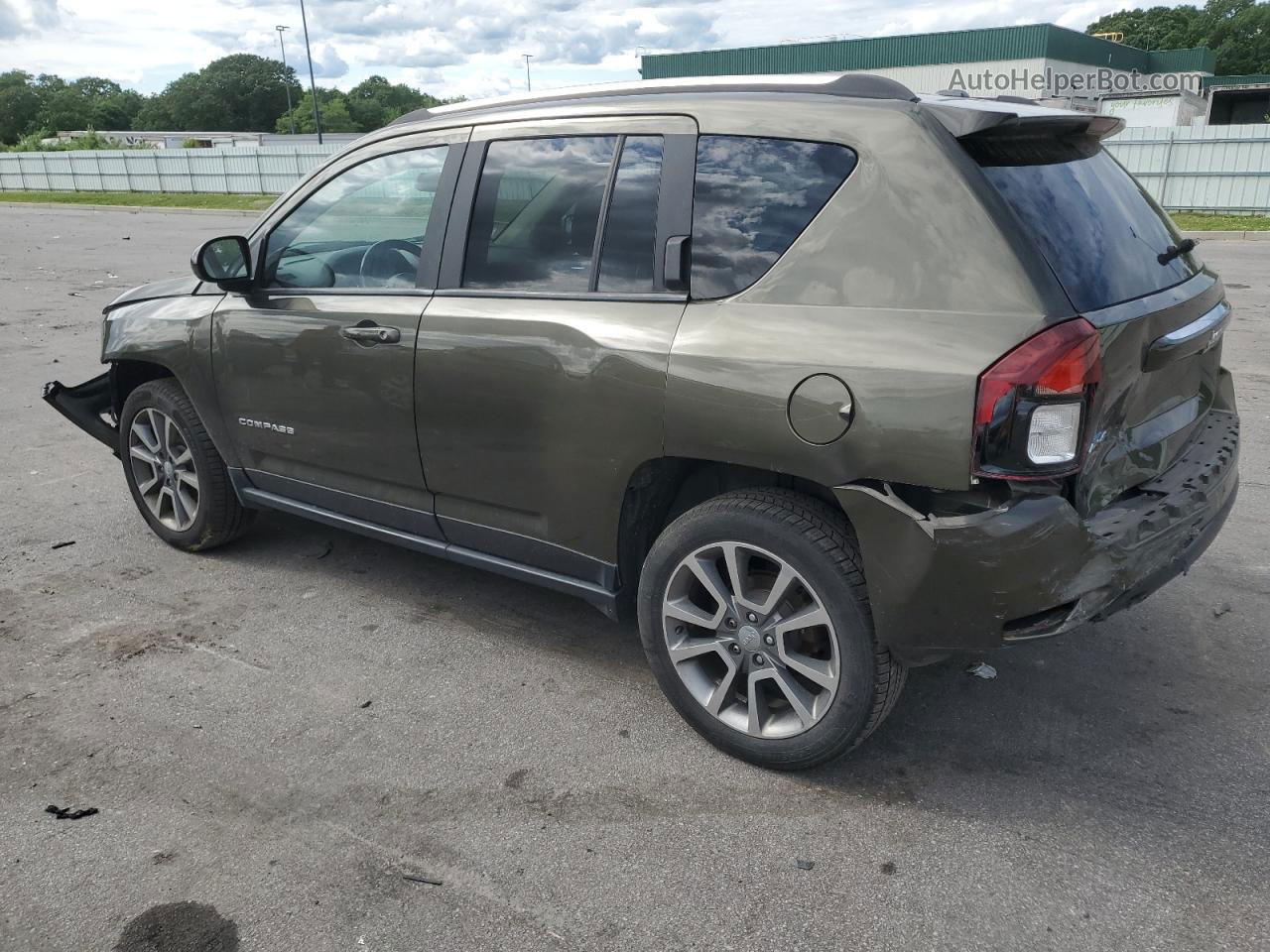 2016 Jeep Compass Latitude Green vin: 1C4NJDEB3GD544399