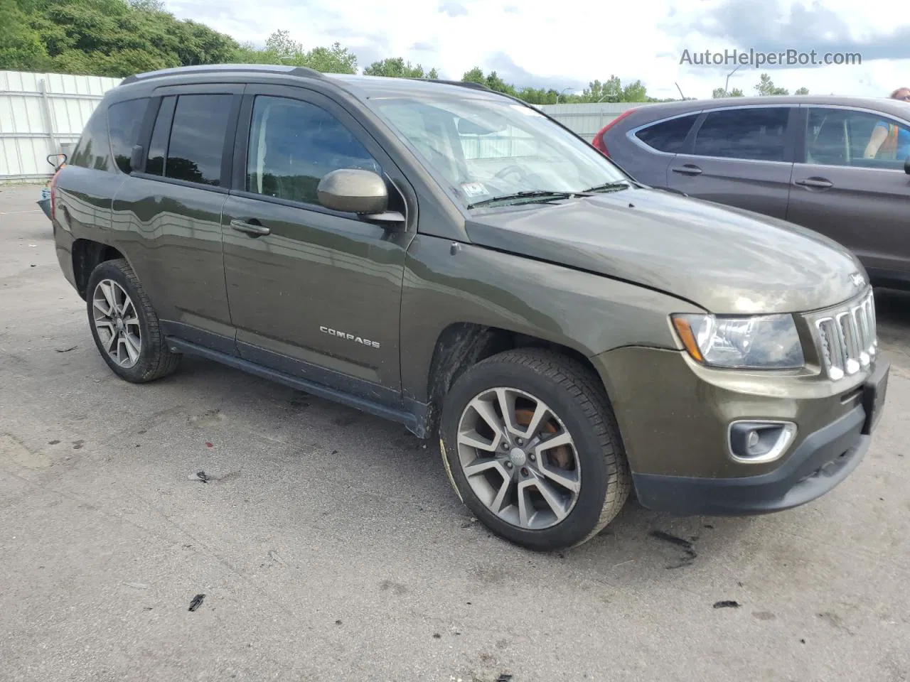 2016 Jeep Compass Latitude Зеленый vin: 1C4NJDEB3GD544399