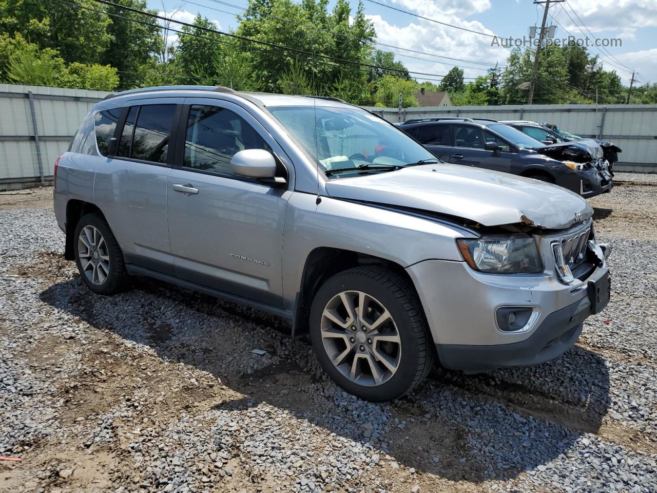 2016 Jeep Compass Latitude Gray vin: 1C4NJDEB3GD696022