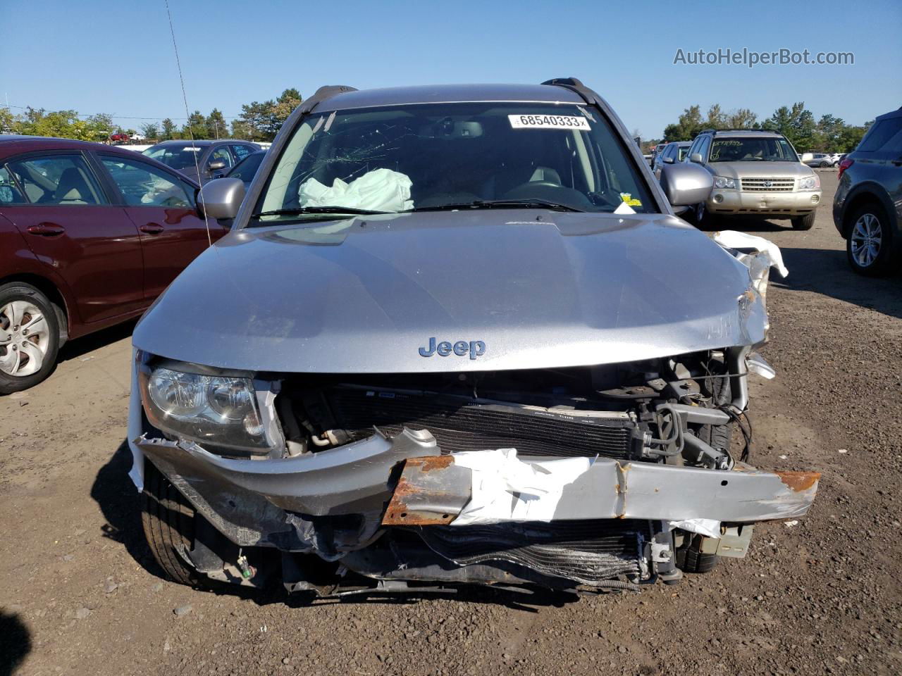 2014 Jeep Compass Latitude Silver vin: 1C4NJDEB4ED846586