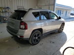 2016 Jeep Compass Latitude Серебряный vin: 1C4NJDEB4GD557887