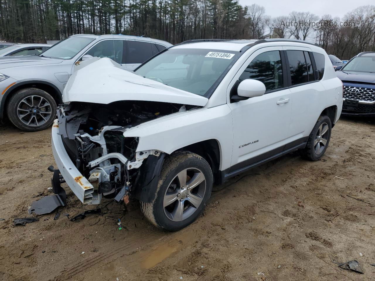 2016 Jeep Compass Latitude White vin: 1C4NJDEB4GD598911