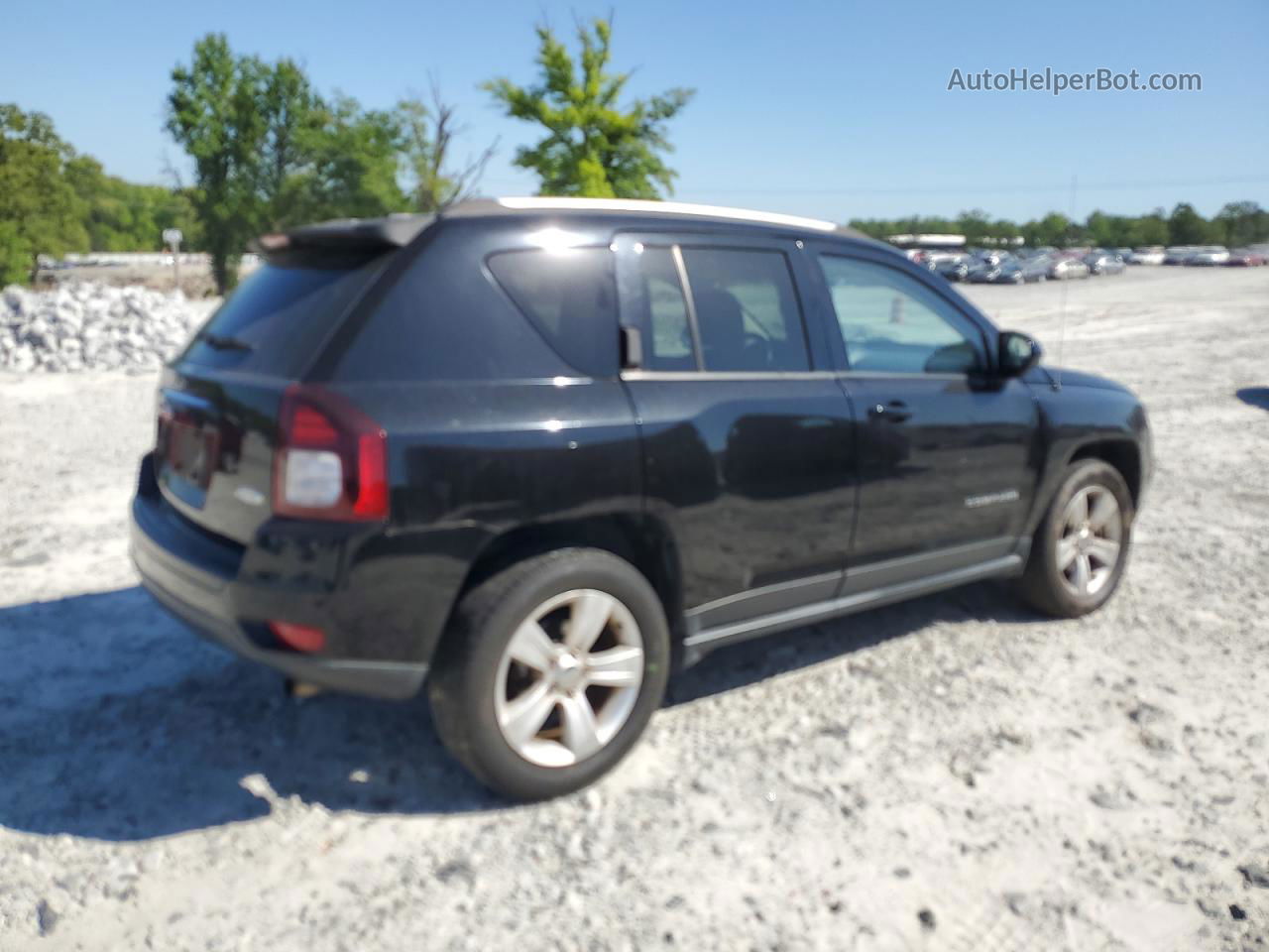 2016 Jeep Compass Latitude Black vin: 1C4NJDEB4GD690665