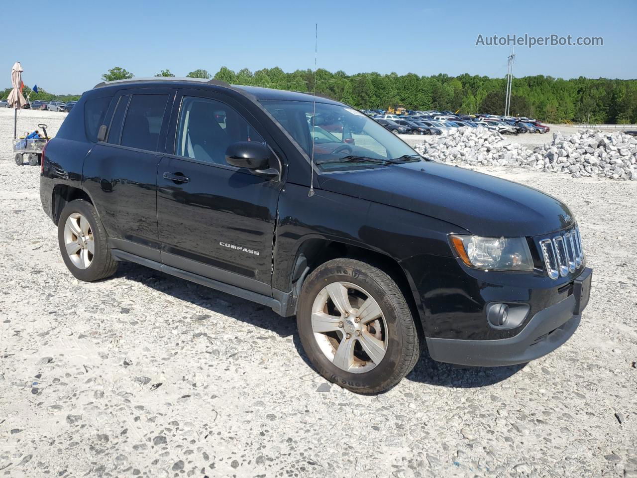 2016 Jeep Compass Latitude Black vin: 1C4NJDEB4GD690665