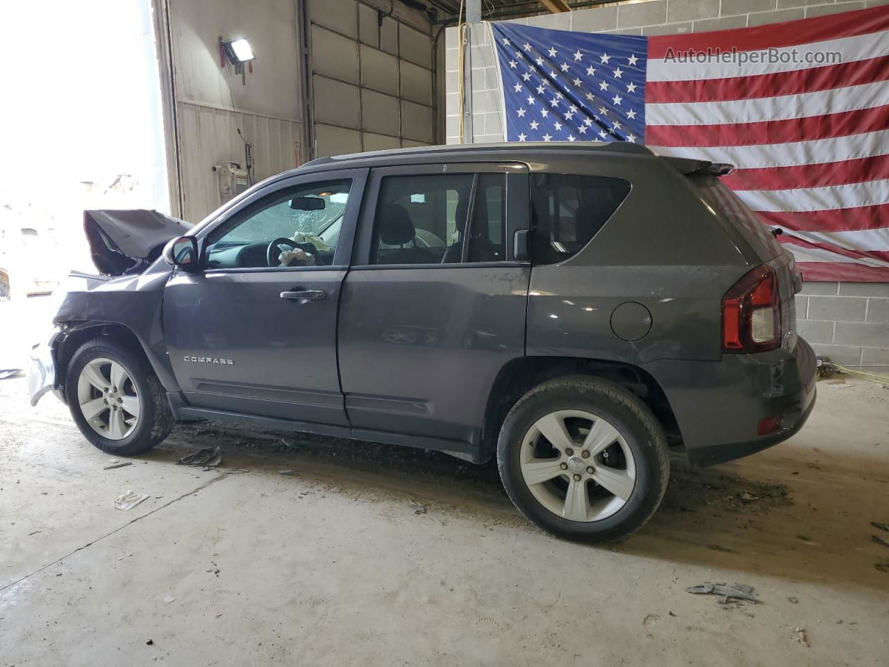 2016 Jeep Compass Latitude Charcoal vin: 1C4NJDEB4GD756082