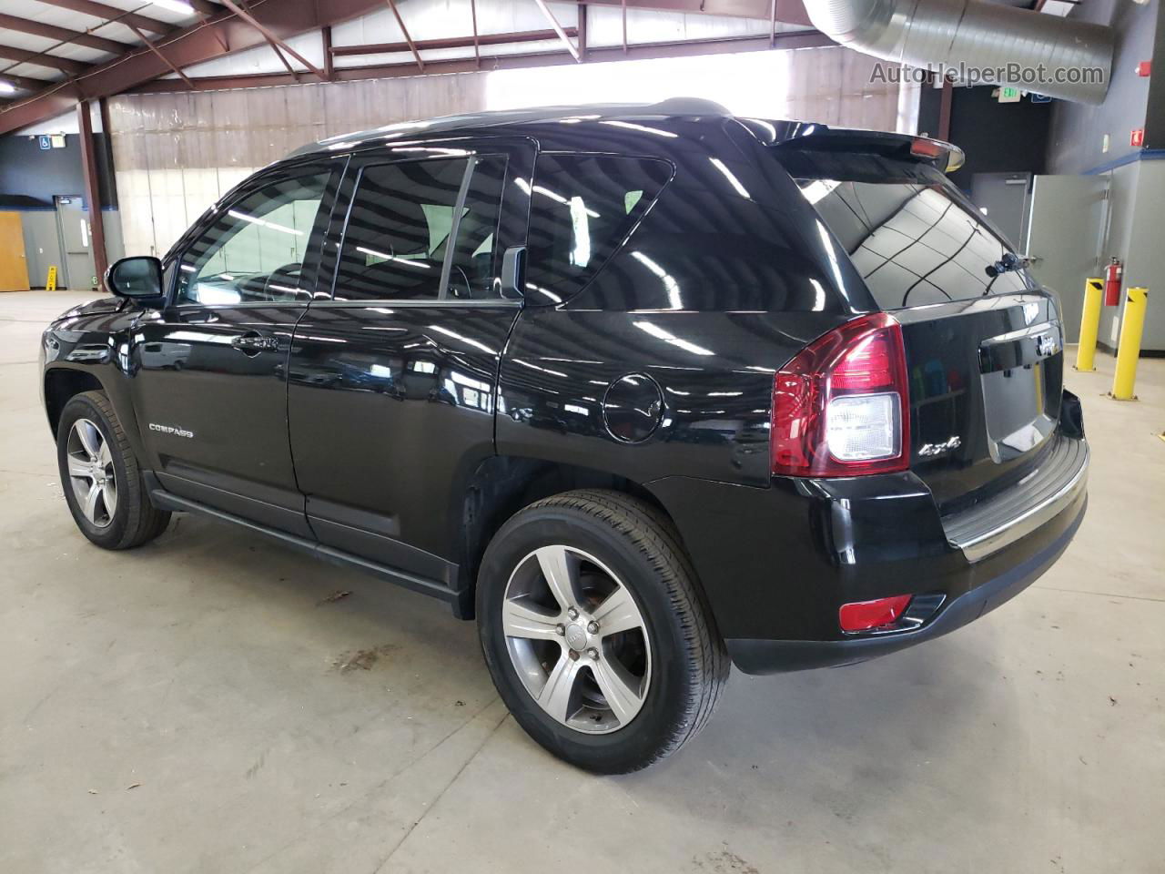 2016 Jeep Compass Latitude Черный vin: 1C4NJDEB4GD814157