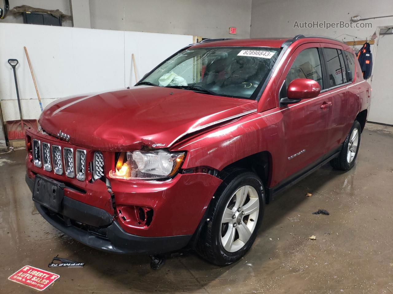 2014 Jeep Compass Latitude Red vin: 1C4NJDEB5ED521719