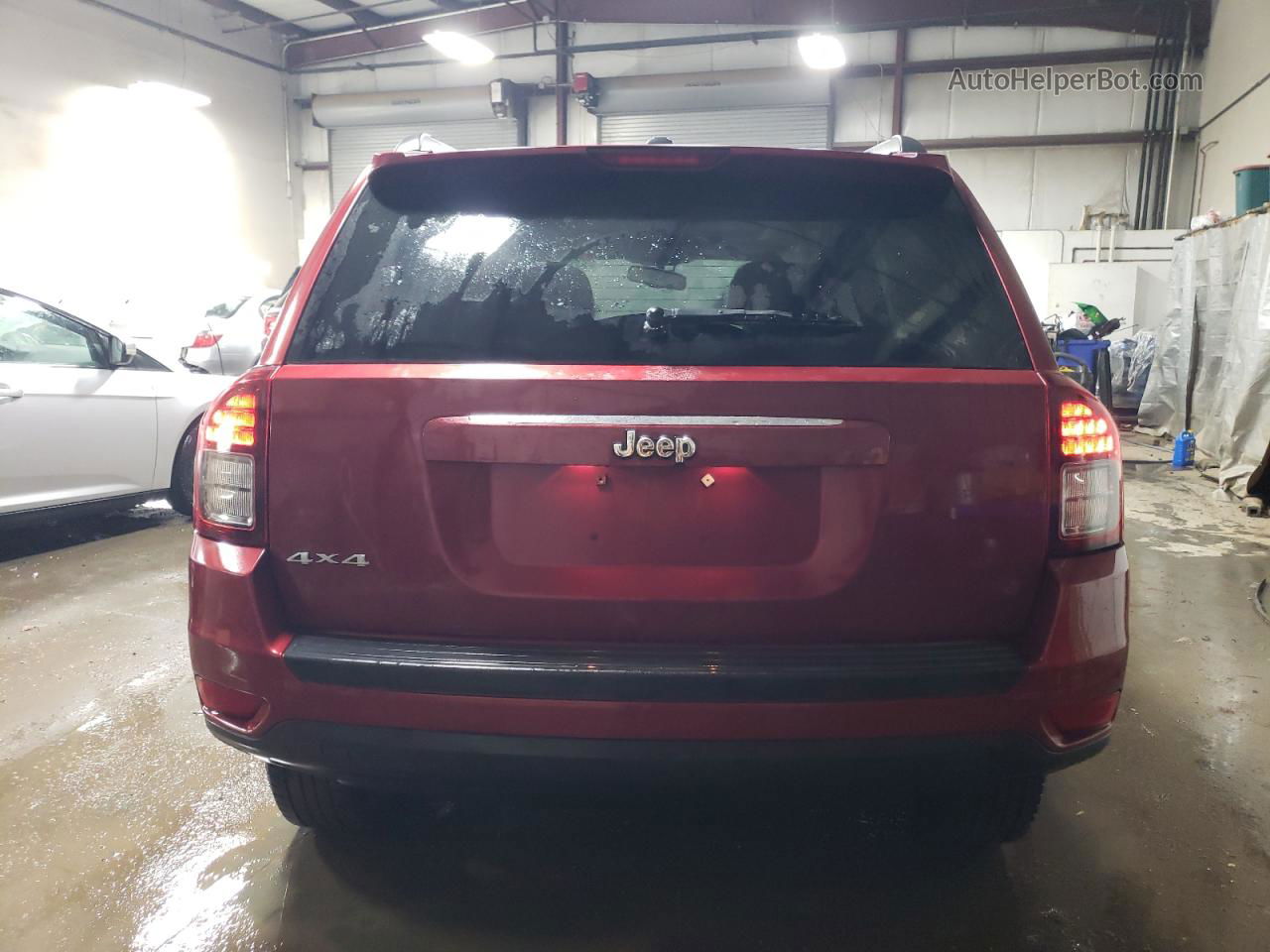 2014 Jeep Compass Latitude Red vin: 1C4NJDEB5ED521719