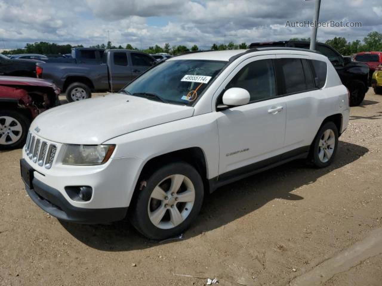 2014 Jeep Compass Latitude White vin: 1C4NJDEB5ED699176