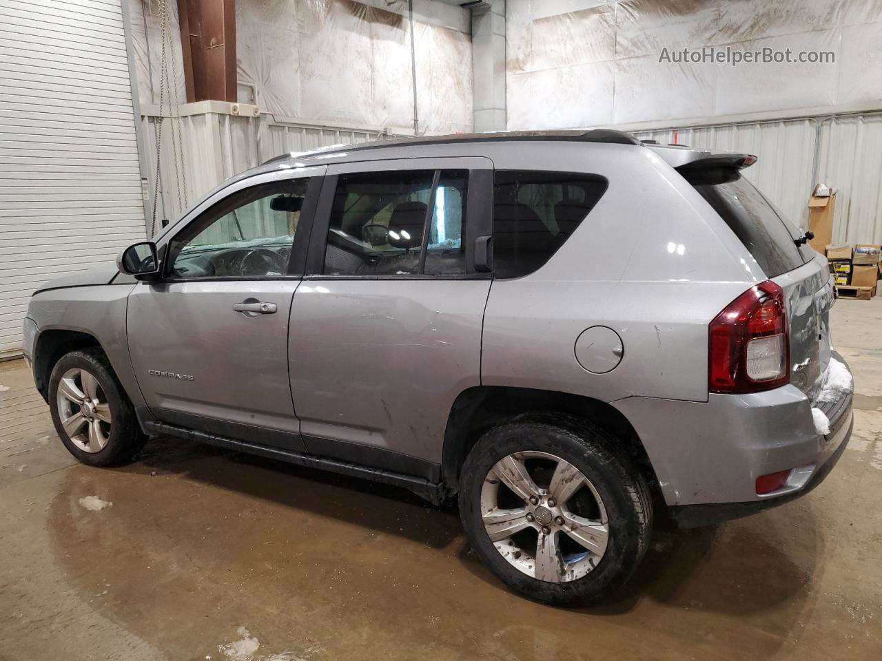 2014 Jeep Compass Latitude Silver vin: 1C4NJDEB5ED858858